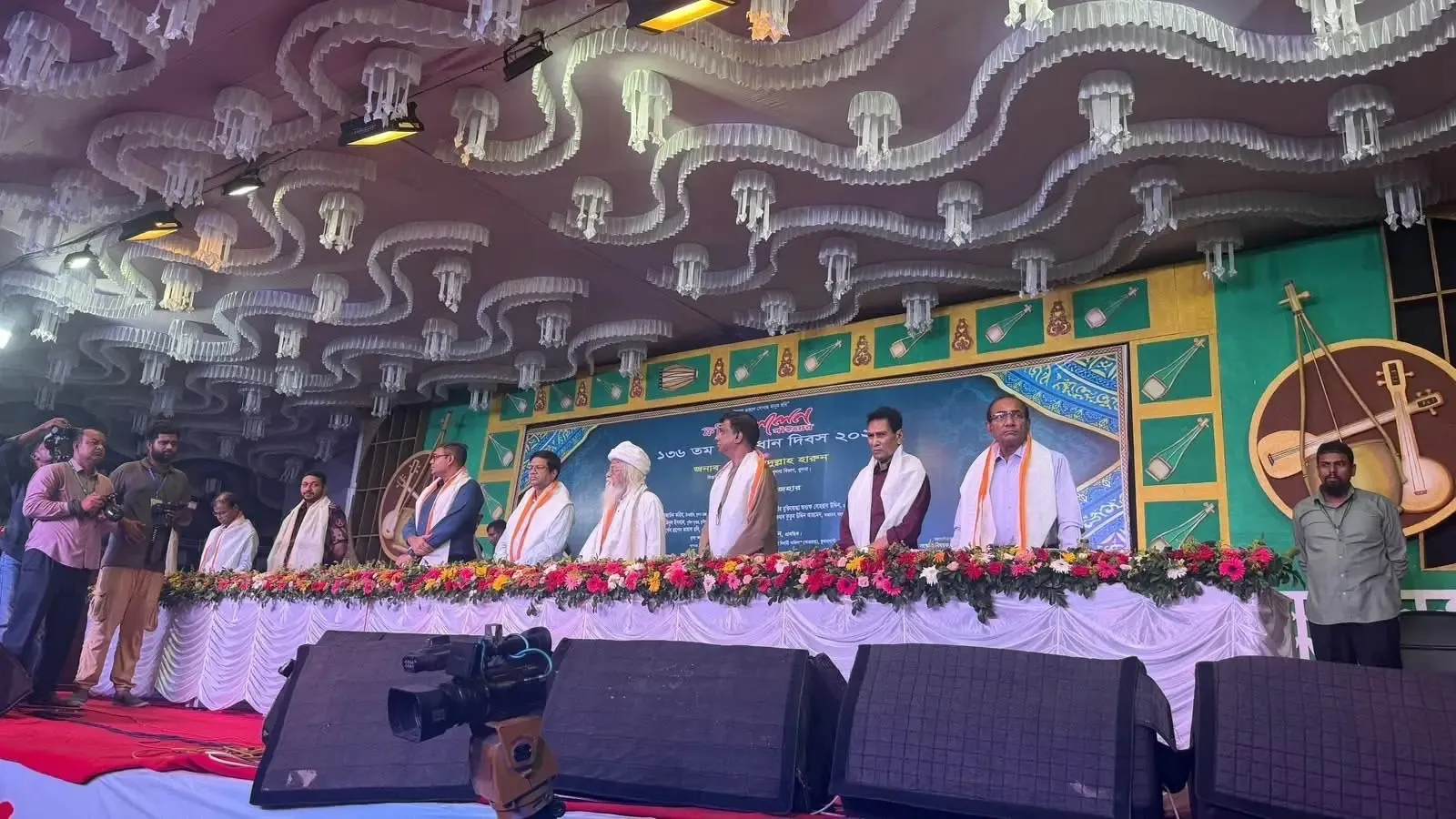 লালনের মানবতার বাণীতে মুখর ছেঁউড়িয়া, স্মরণোৎসবে হাজারো মানুষের সমাগ।